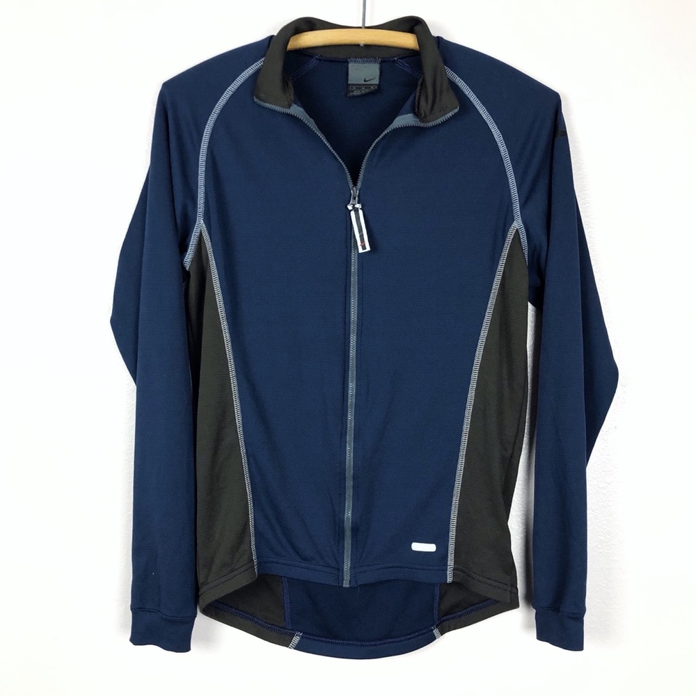 🌿 Nike Men’s Jacket